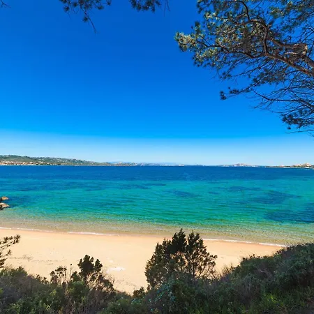 Baia Bianca Sardinia Апартаменты
