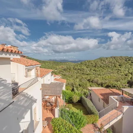 Baia Bianca Sardinia Байя Сардиния