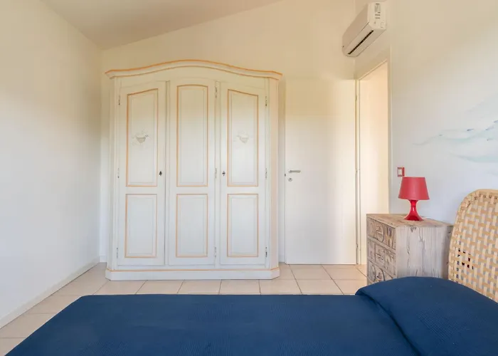 Baia Bianca Sardinia Апартаменты *