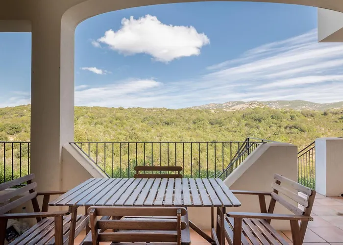 Baia Bianca Sardinia Baja Sardinya